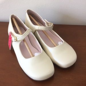 Nina Bonnett Mary Jane Bone Pearlized